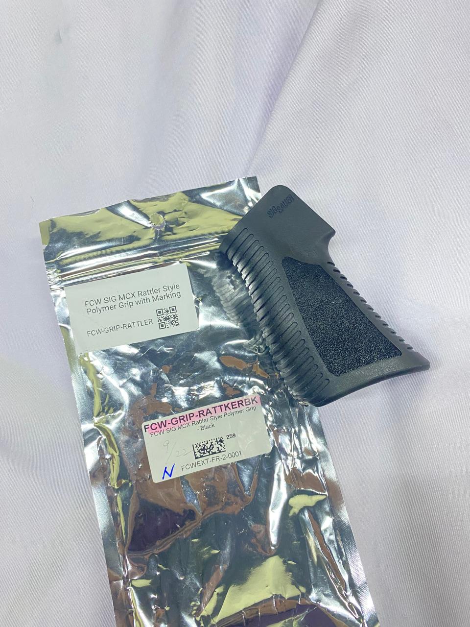 FCW SIG MCX Rattler Style Polymer Grip – Black