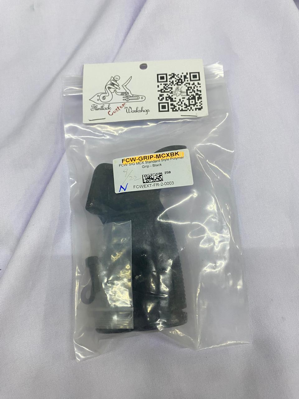 FCW SIG MCX Standard Style Polymer Grip – Black